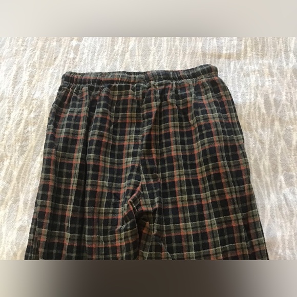 ✨✨ Black/Green/Orange Flannel PJ Pants ✨✨ - Picture 3 of 4